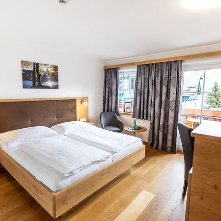 Hotel-Garni Schernthaner Санкт Гилген Екстериор снимка