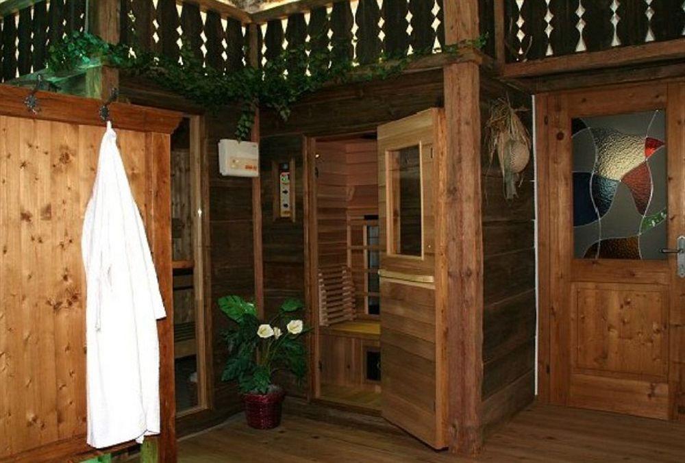 Hotel-Garni Schernthaner Санкт Гилген Екстериор снимка