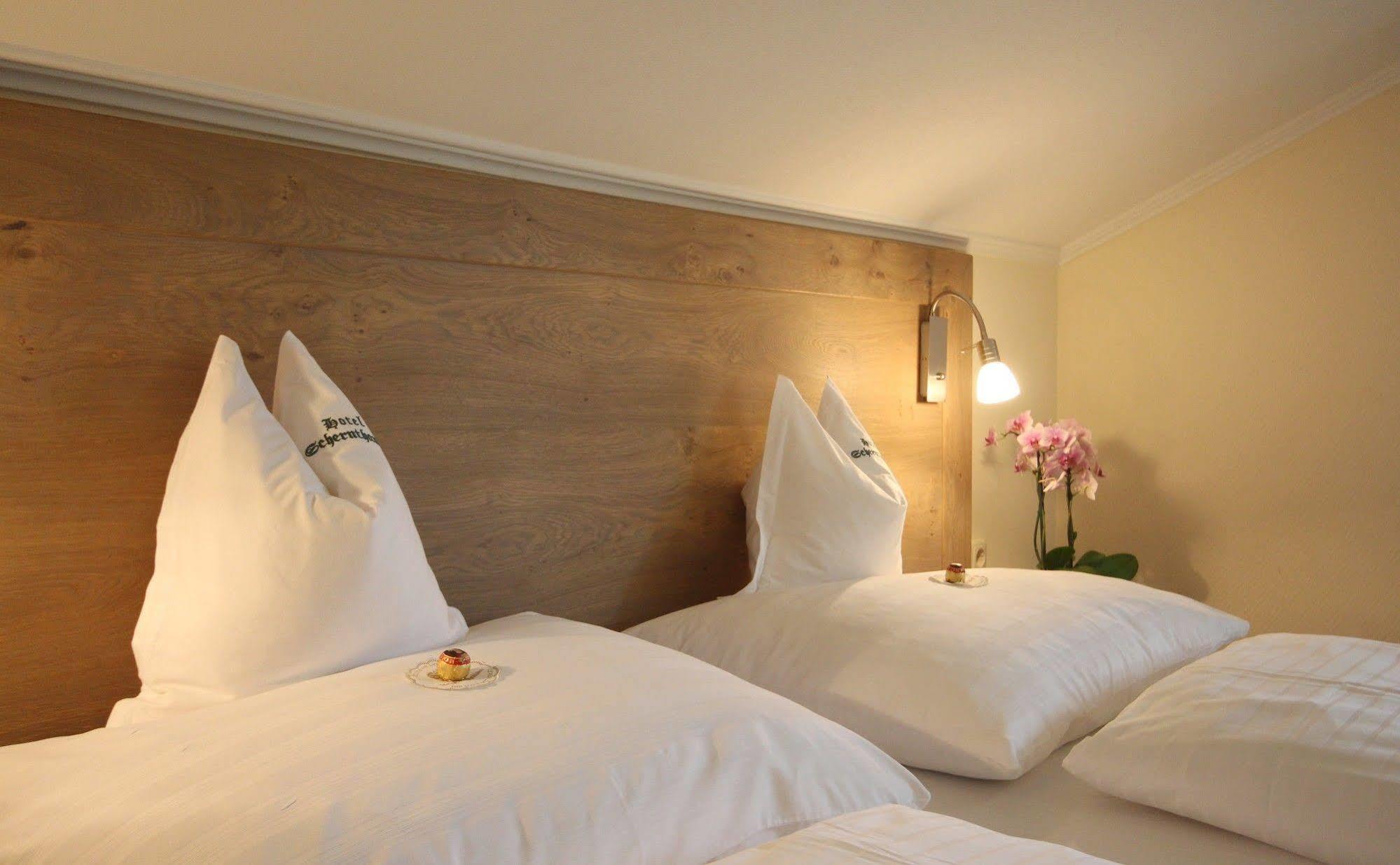 Hotel-Garni Schernthaner Санкт Гилген Екстериор снимка